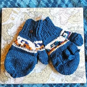 Hand made in Nepal woolen warmers/gloves NWT
